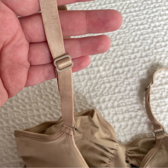 BNWT Skims Seamless Sculpt Bralette - Picture 4 of 6